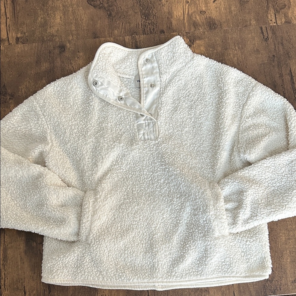 Lightweight white Snap collar Sherpa pullover - Picture 2 of 5